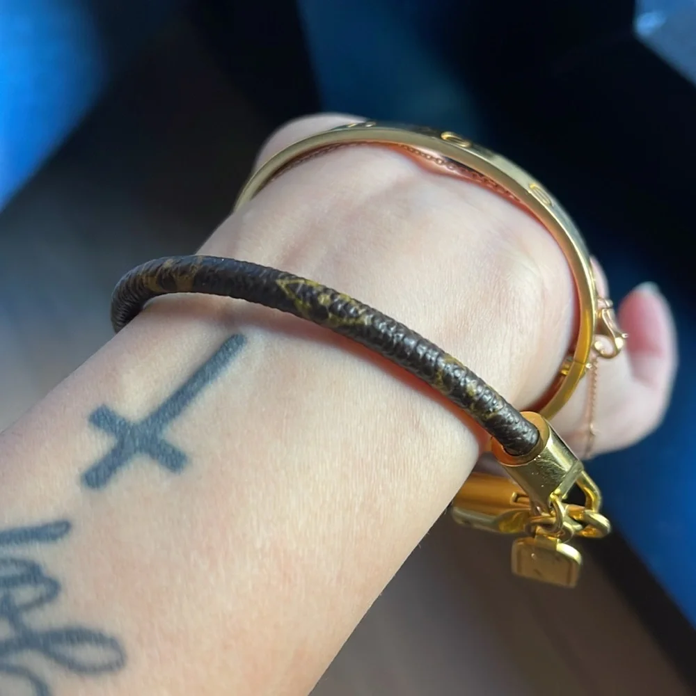 Louis Vuitton leather bracelet - Picture 6 of 6